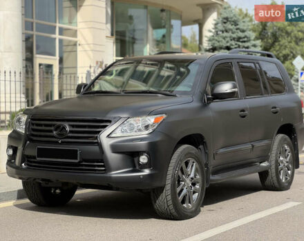 Черный Лексус ЛХ, объемом двигателя 5.7 л и пробегом 142 тыс. км за 71000 $, фото 7 на Automoto.ua