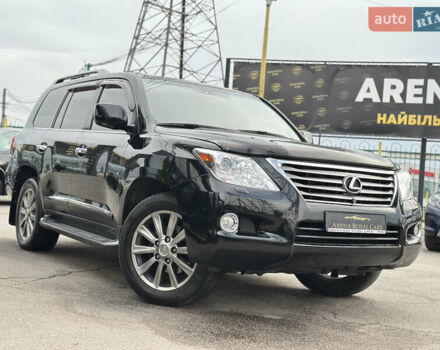 Черный Лексус ЛХ, объемом двигателя 5.69 л и пробегом 299 тыс. км за 26800 $, фото 2 на Automoto.ua