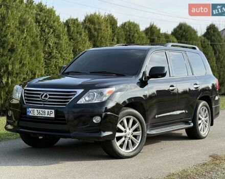 Черный Лексус ЛХ, объемом двигателя 5.66 л и пробегом 374 тыс. км за 26500 $, фото 2 на Automoto.ua