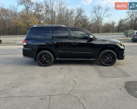 Черный Лексус ЛХ, объемом двигателя 5.66 л и пробегом 160 тыс. км за 38000 $, фото 9 на Automoto.ua