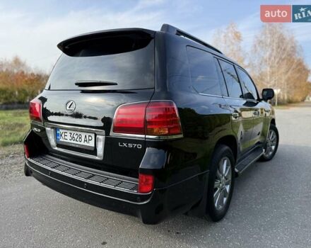 Черный Лексус ЛХ, объемом двигателя 5.66 л и пробегом 374 тыс. км за 26500 $, фото 5 на Automoto.ua