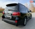 Черный Лексус ЛХ, объемом двигателя 5.66 л и пробегом 374 тыс. км за 26500 $, фото 5 на Automoto.ua