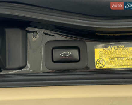 Чорний Лексус ЛХ, об'ємом двигуна 5.7 л та пробігом 142 тис. км за 78000 $, фото 56 на Automoto.ua