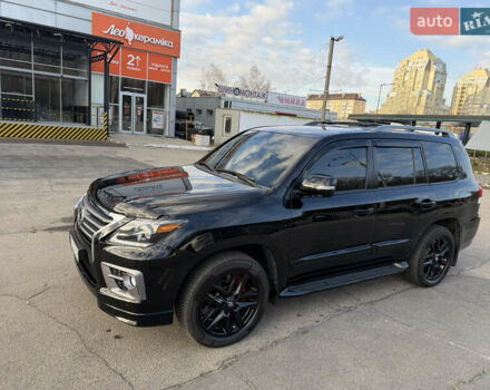 Черный Лексус ЛХ, объемом двигателя 5.66 л и пробегом 160 тыс. км за 38000 $, фото 7 на Automoto.ua