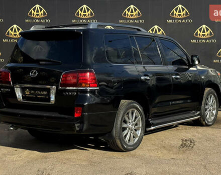 Чорний Лексус ЛХ, об'ємом двигуна 5.66 л та пробігом 106 тис. км за 37999 $, фото 5 на Automoto.ua
