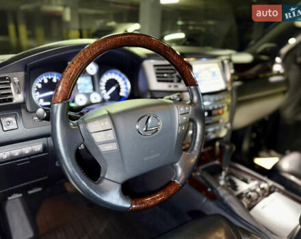 Чорний Лексус ЛХ, об'ємом двигуна 5.66 л та пробігом 115 тис. км за 35500 $, фото 18 на Automoto.ua