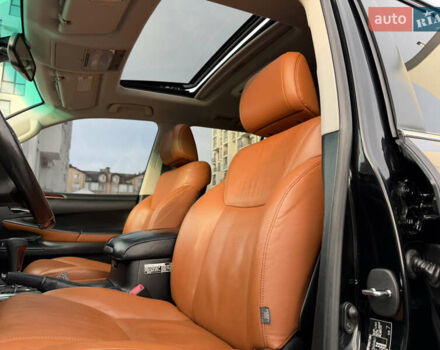 Черный Лексус ЛХ, объемом двигателя 5.7 л и пробегом 443 тыс. км за 26800 $, фото 35 на Automoto.ua