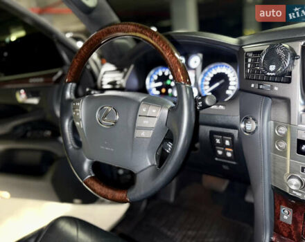 Чорний Лексус ЛХ, об'ємом двигуна 5.66 л та пробігом 115 тис. км за 35500 $, фото 40 на Automoto.ua