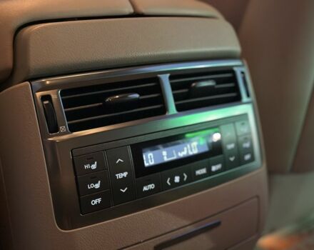 Черный Лексус ЛХ, объемом двигателя 5.7 л и пробегом 187 тыс. км за 29900 $, фото 15 на Automoto.ua