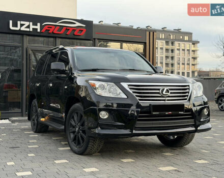 Черный Лексус ЛХ, объемом двигателя 5.7 л и пробегом 443 тыс. км за 26800 $, фото 13 на Automoto.ua