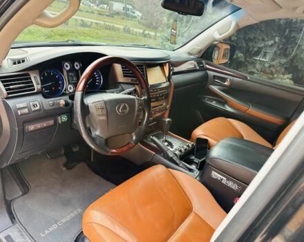 Чорний Лексус ЛХ, об'ємом двигуна 5.7 л та пробігом 224 тис. км за 25500 $, фото 9 на Automoto.ua