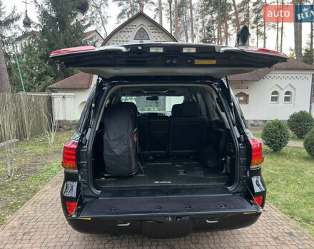 Чорний Лексус ЛХ, об'ємом двигуна 5.7 л та пробігом 244 тис. км за 24950 $, фото 33 на Automoto.ua