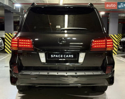 Чорний Лексус ЛХ, об'ємом двигуна 5.66 л та пробігом 115 тис. км за 35500 $, фото 11 на Automoto.ua