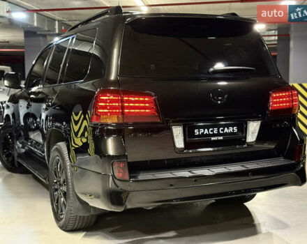 Чорний Лексус ЛХ, об'ємом двигуна 5.66 л та пробігом 115 тис. км за 35500 $, фото 10 на Automoto.ua