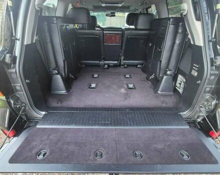 Черный Лексус ЛХ, объемом двигателя 5.66 л и пробегом 220 тыс. км за 29500 $, фото 18 на Automoto.ua