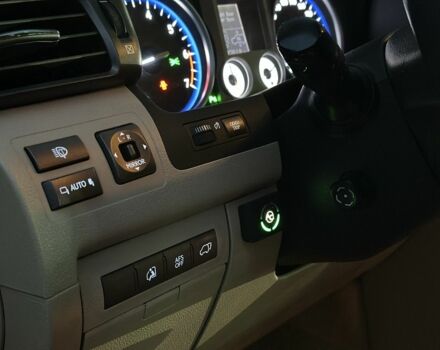 Черный Лексус ЛХ, объемом двигателя 5.7 л и пробегом 187 тыс. км за 29900 $, фото 17 на Automoto.ua