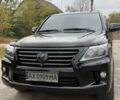 Черный Лексус ЛХ, объемом двигателя 5.7 л и пробегом 337 тыс. км за 30000 $, фото 3 на Automoto.ua
