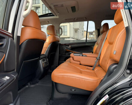 Черный Лексус ЛХ, объемом двигателя 5.7 л и пробегом 443 тыс. км за 26800 $, фото 38 на Automoto.ua