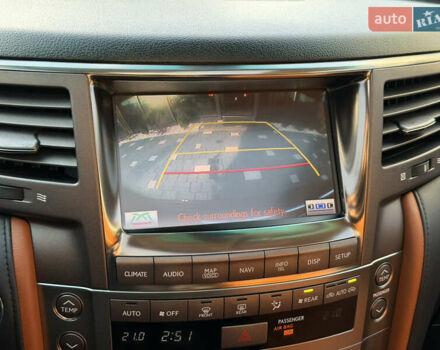 Черный Лексус ЛХ, объемом двигателя 5.7 л и пробегом 443 тыс. км за 26800 $, фото 64 на Automoto.ua