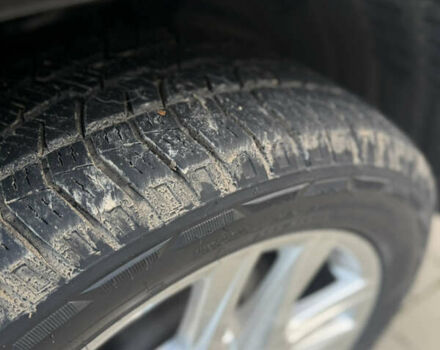 Черный Лексус ЛХ, объемом двигателя 5.66 л и пробегом 288 тыс. км за 29300 $, фото 7 на Automoto.ua