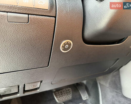 Черный Лексус ЛХ, объемом двигателя 5.7 л и пробегом 443 тыс. км за 26800 $, фото 33 на Automoto.ua