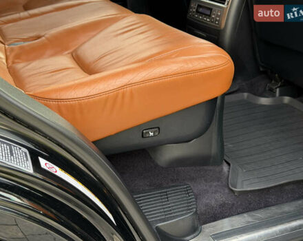 Черный Лексус ЛХ, объемом двигателя 5.7 л и пробегом 443 тыс. км за 26800 $, фото 40 на Automoto.ua