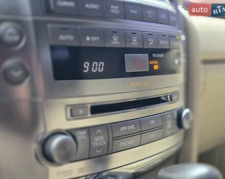 Черный Лексус ЛХ, объемом двигателя 5.66 л и пробегом 238 тыс. км за 25700 $, фото 15 на Automoto.ua