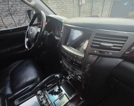 Черный Лексус ЛХ, объемом двигателя 5.66 л и пробегом 220 тыс. км за 29500 $, фото 20 на Automoto.ua