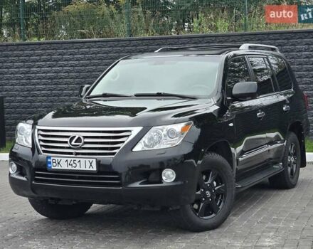 Черный Лексус ЛХ, объемом двигателя 5.66 л и пробегом 238 тыс. км за 25700 $, фото 5 на Automoto.ua