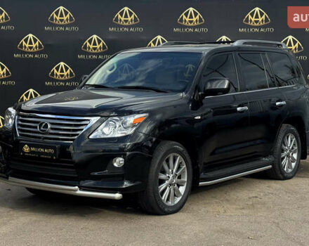 Чорний Лексус ЛХ, об'ємом двигуна 5.66 л та пробігом 106 тис. км за 37999 $, фото 2 на Automoto.ua