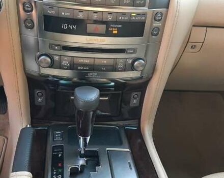 Чорний Лексус ЛХ, об'ємом двигуна 5.7 л та пробігом 85 тис. км за 46000 $, фото 14 на Automoto.ua