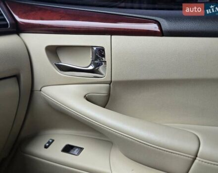 Черный Лексус ЛХ, объемом двигателя 5.66 л и пробегом 238 тыс. км за 25700 $, фото 34 на Automoto.ua