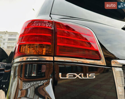 Чорний Лексус ЛХ, об'ємом двигуна 5.66 л та пробігом 243 тис. км за 25500 $, фото 51 на Automoto.ua