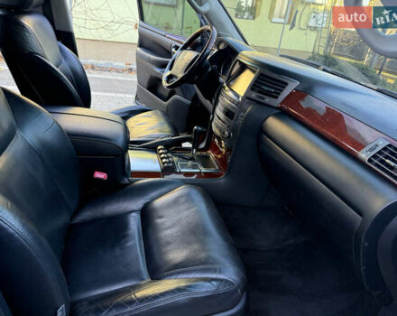 Черный Лексус ЛХ, объемом двигателя 5.66 л и пробегом 288 тыс. км за 29300 $, фото 19 на Automoto.ua