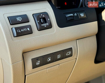 Чорний Лексус ЛХ, об'ємом двигуна 5.66 л та пробігом 106 тис. км за 37999 $, фото 19 на Automoto.ua