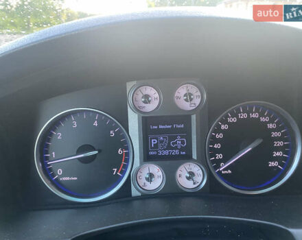 Черный Лексус ЛХ, объемом двигателя 5.66 л и пробегом 338 тыс. км за 32000 $, фото 12 на Automoto.ua