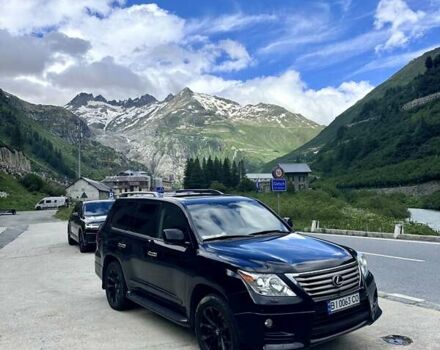 Черный Лексус ЛХ, объемом двигателя 5.66 л и пробегом 246 тыс. км за 31000 $, фото 8 на Automoto.ua