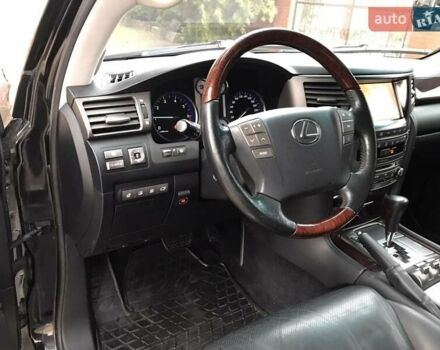 Черный Лексус ЛХ, объемом двигателя 5.7 л и пробегом 197 тыс. км за 39000 $, фото 10 на Automoto.ua