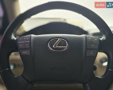 Черный Лексус ЛХ, объемом двигателя 5.66 л и пробегом 238 тыс. км за 25700 $, фото 26 на Automoto.ua
