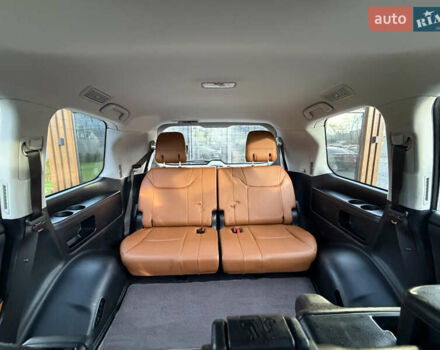 Черный Лексус ЛХ, объемом двигателя 5.7 л и пробегом 443 тыс. км за 26800 $, фото 46 на Automoto.ua