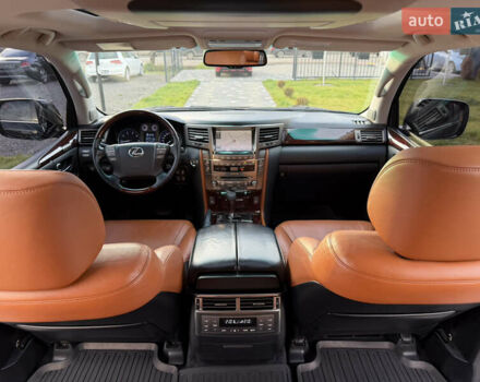 Черный Лексус ЛХ, объемом двигателя 5.7 л и пробегом 443 тыс. км за 26800 $, фото 50 на Automoto.ua