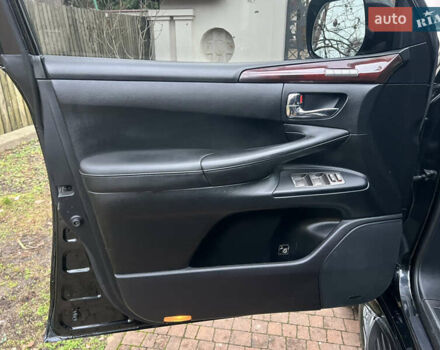 Чорний Лексус ЛХ, об'ємом двигуна 5.7 л та пробігом 244 тис. км за 24950 $, фото 41 на Automoto.ua