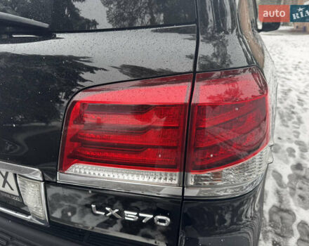 Черный Лексус ЛХ, объемом двигателя 5.7 л и пробегом 180 тыс. км за 30500 $, фото 26 на Automoto.ua