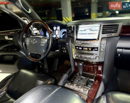 Чорний Лексус ЛХ, об'ємом двигуна 5.66 л та пробігом 115 тис. км за 35500 $, фото 37 на Automoto.ua