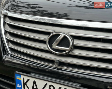 Чорний Лексус ЛХ, об'ємом двигуна 5.7 л та пробігом 244 тис. км за 24950 $, фото 10 на Automoto.ua