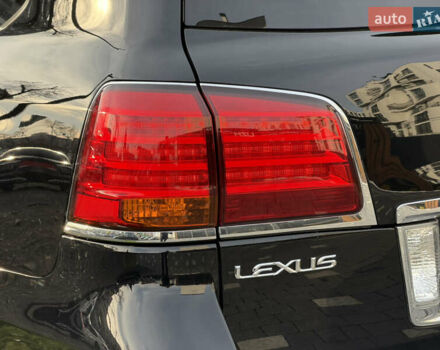 Черный Лексус ЛХ, объемом двигателя 5.7 л и пробегом 443 тыс. км за 26800 $, фото 19 на Automoto.ua