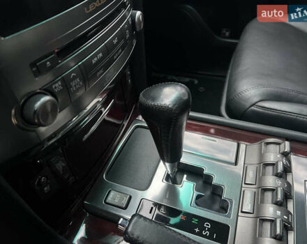 Чорний Лексус ЛХ, об'ємом двигуна 5.7 л та пробігом 244 тис. км за 24950 $, фото 60 на Automoto.ua