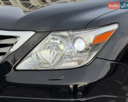 Черный Лексус ЛХ, объемом двигателя 5.7 л и пробегом 443 тыс. км за 26800 $, фото 15 на Automoto.ua