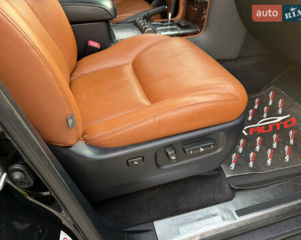 Черный Лексус ЛХ, объемом двигателя 5.7 л и пробегом 443 тыс. км за 26800 $, фото 58 на Automoto.ua