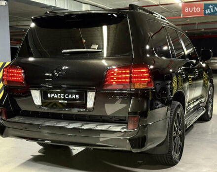 Чорний Лексус ЛХ, об'ємом двигуна 5.66 л та пробігом 115 тис. км за 35500 $, фото 12 на Automoto.ua